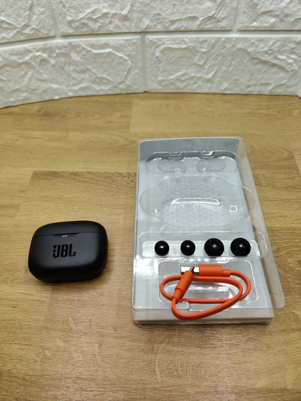 JBL auriculares Tune 130 NC TWS
