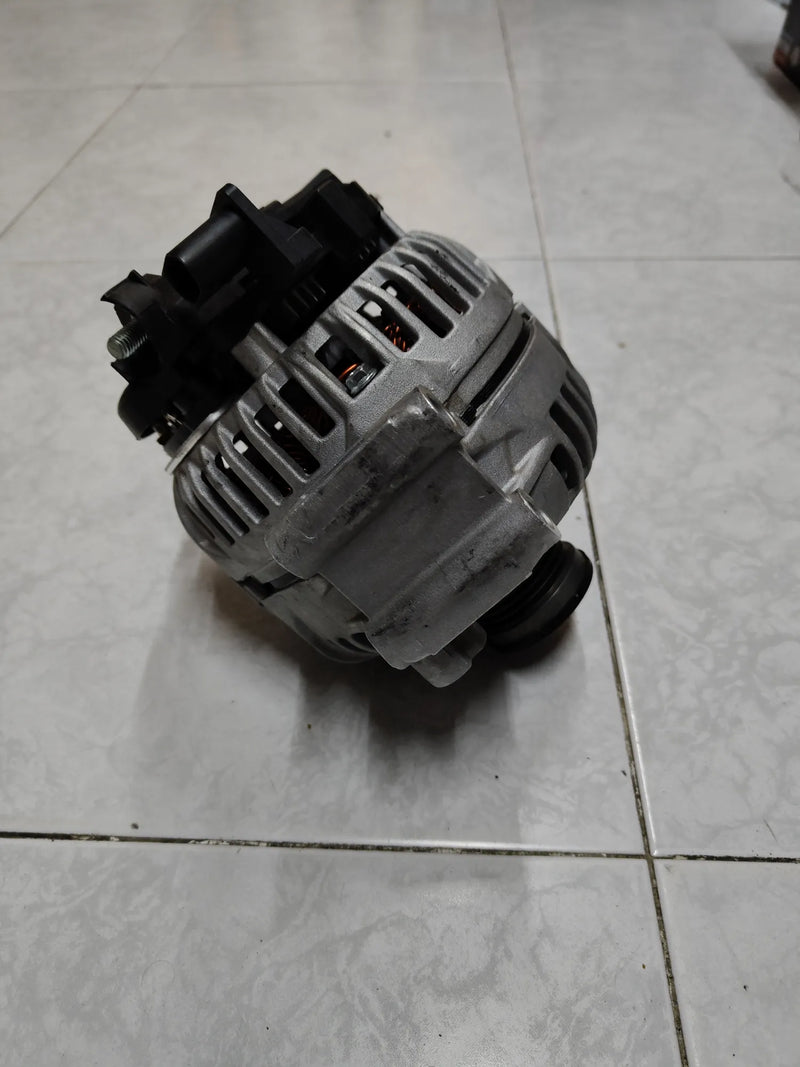 Alternador - 14V - 150A HELLA