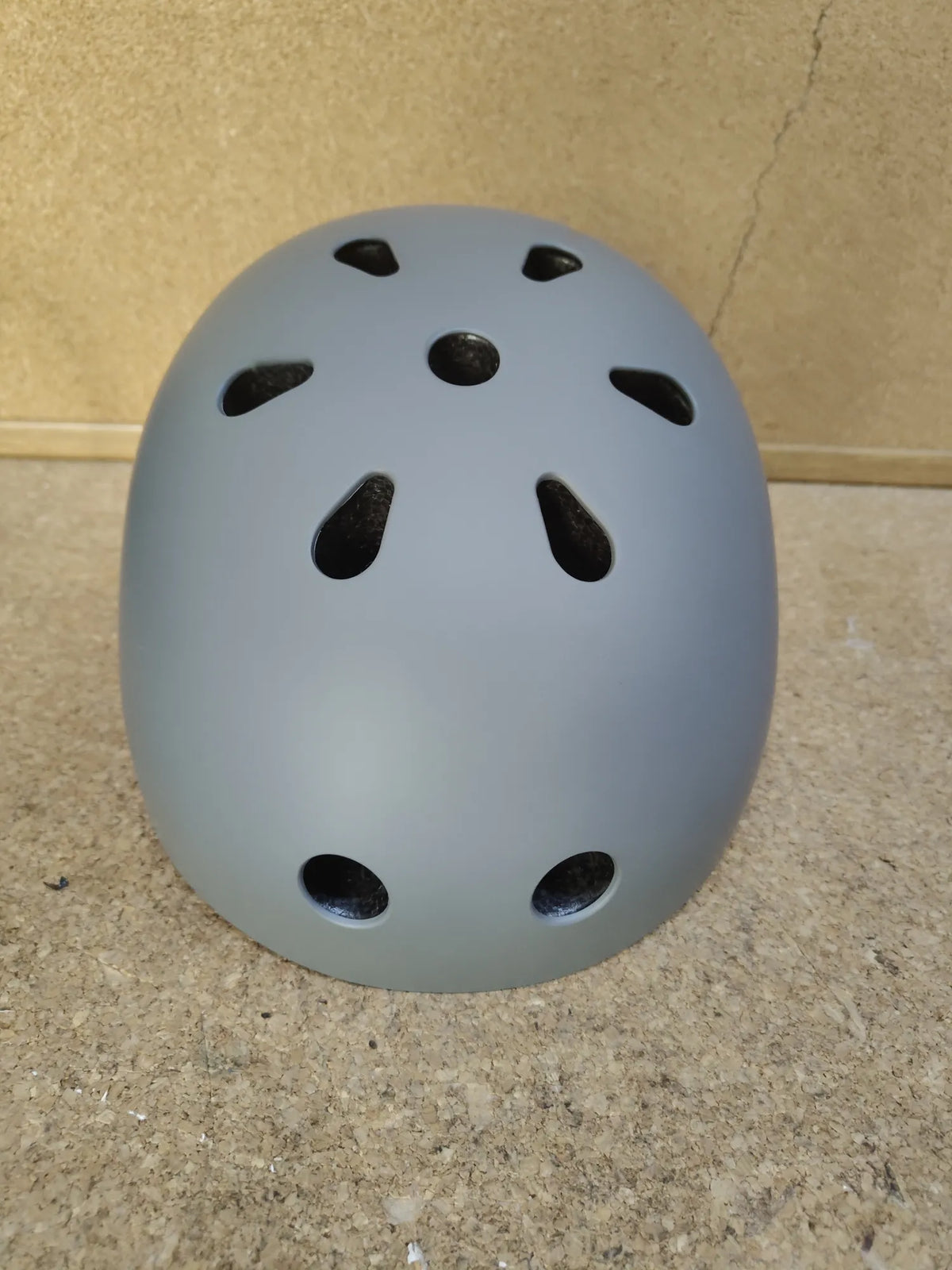 Cecotec Casco Urbano y Montaña para Bicicletas L-XL  Gris Cecotec