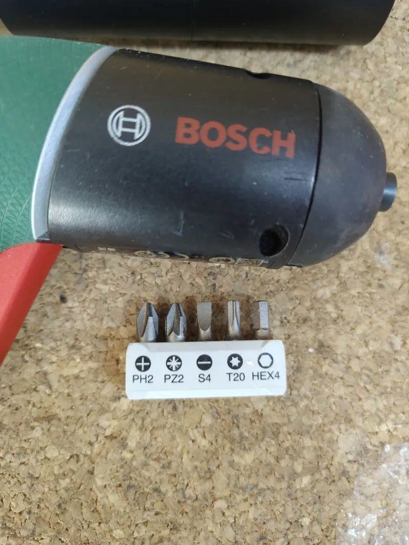 Bosch atornillador a batería IXO Vino Set