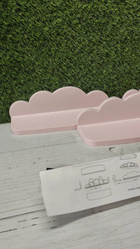 Estantería en forma de nube para habitación infantil