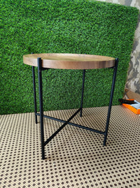 Mesa auxiliar de madera