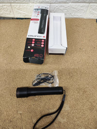 Linterna LED Recargable Ledlenser