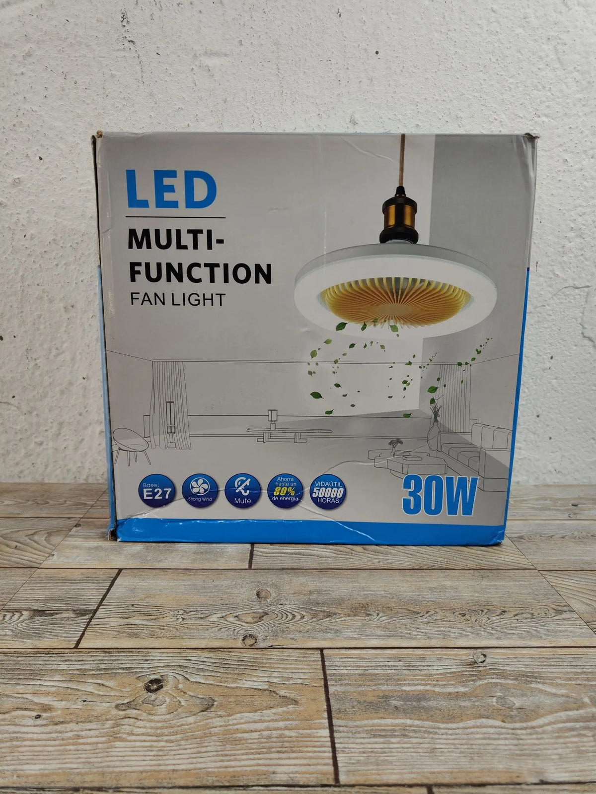 Pequeño ventilador de techo