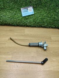 Grifo de gasolina y palanca