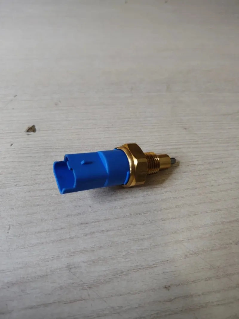 Sensor de temperatura con conector