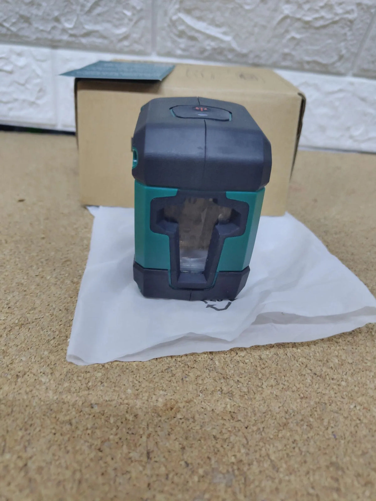 Nivel Laser Autonivelante Rojo HYCHIKA