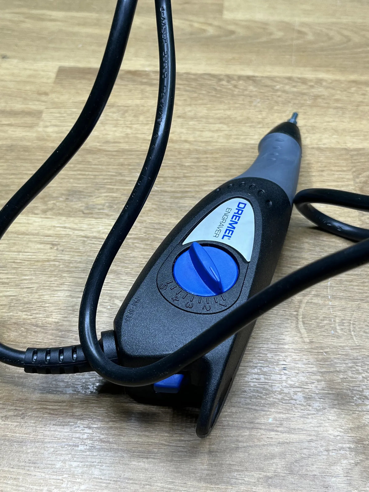 Grabadora 35W Dremel