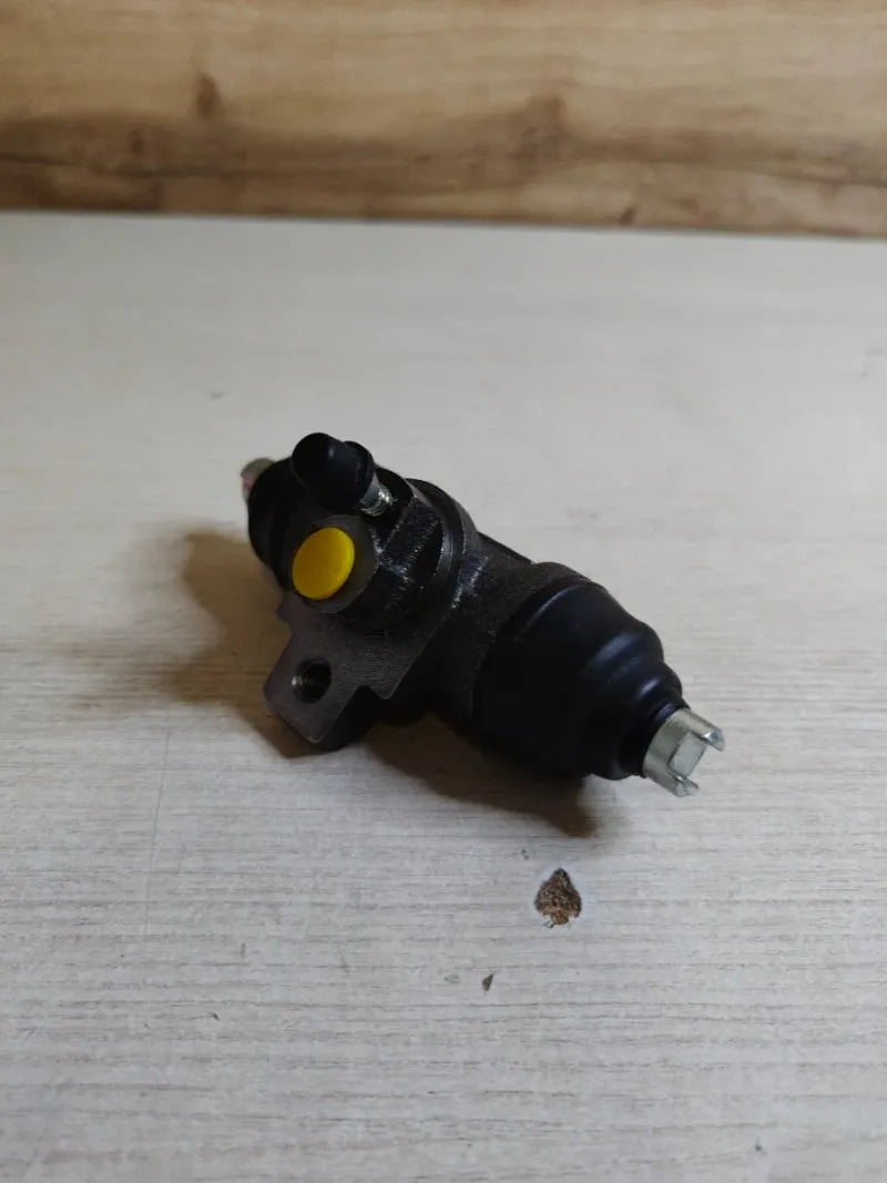 Cilindro de freno de rueda 06137 - FEBI BILSTEIN