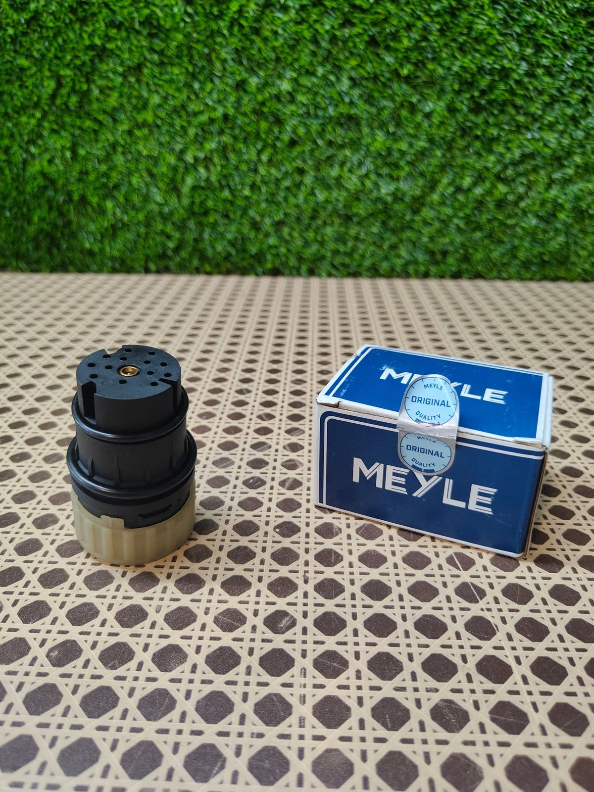 Cubierta insertable 014 930 0002 - MEYLE