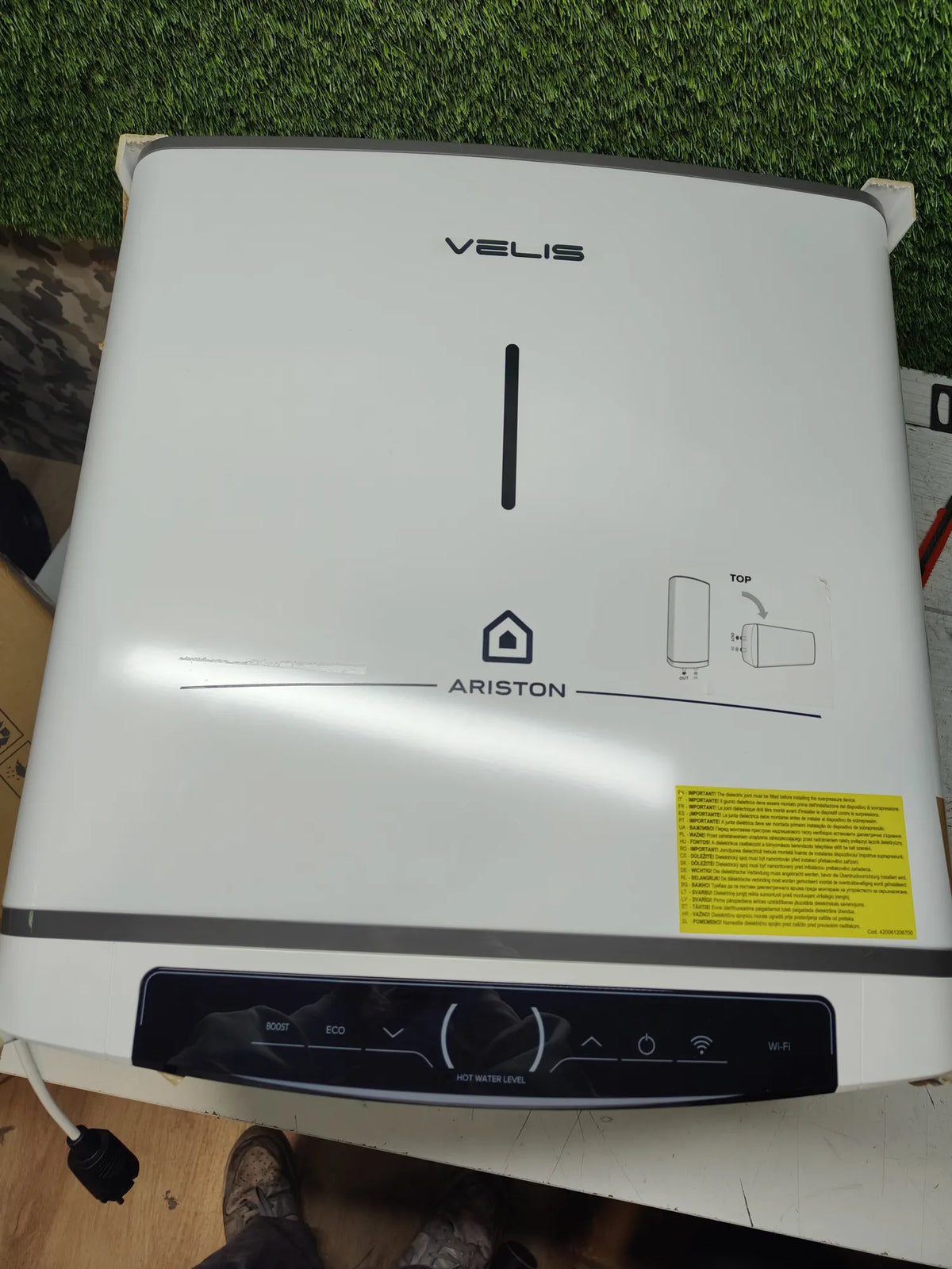 Termo de agua caliente de 25L - Ariston
