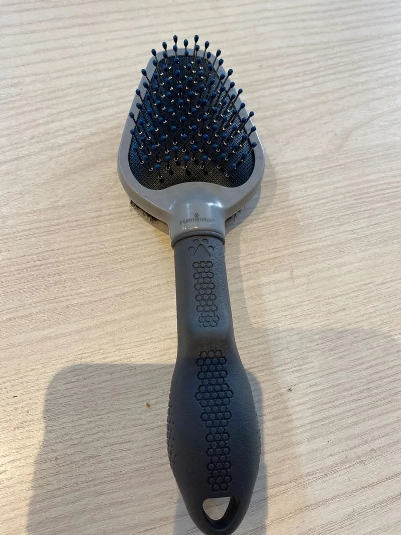 Cepillo dual para perros y gatos