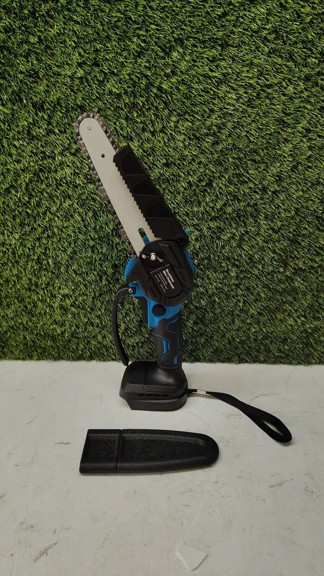 Mini motosierra inalámbrica de 6 pulgadas