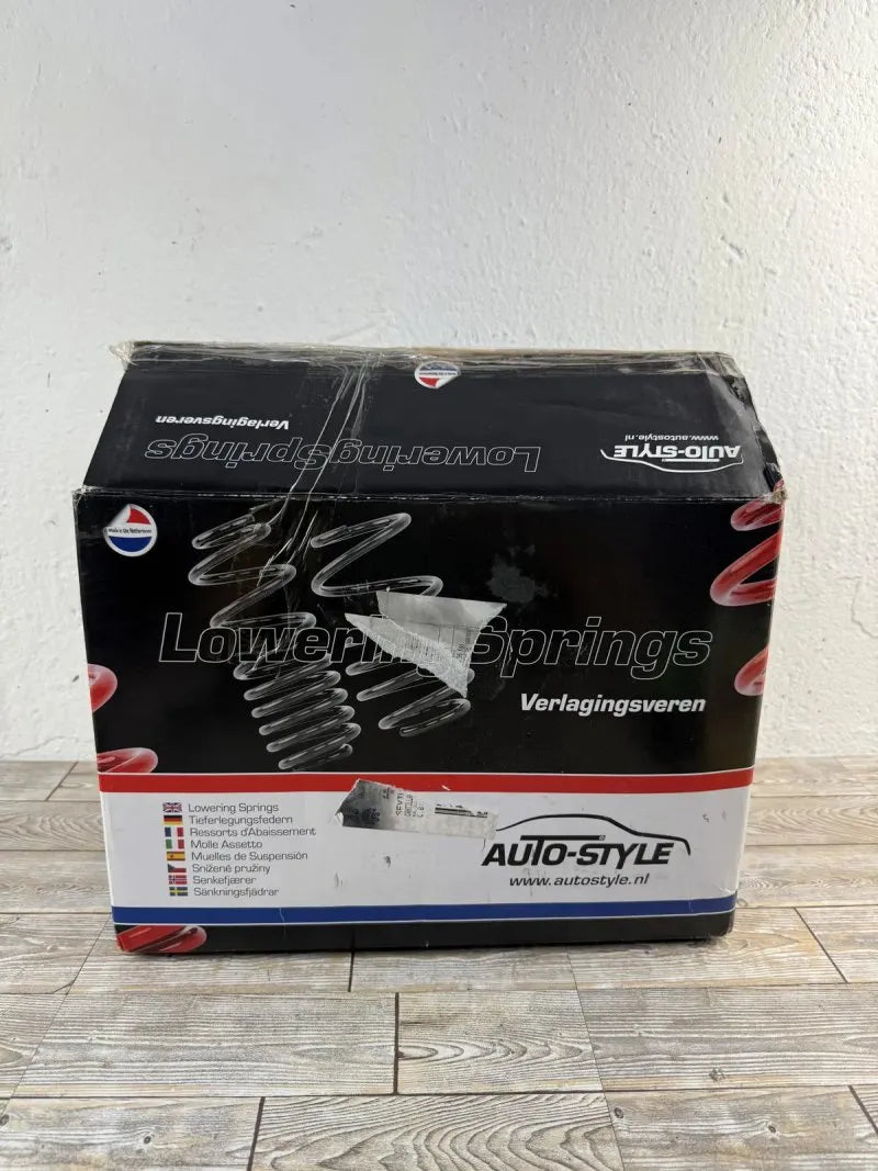 AutoStyle 10186 - Muelles para bajar la suspensión
