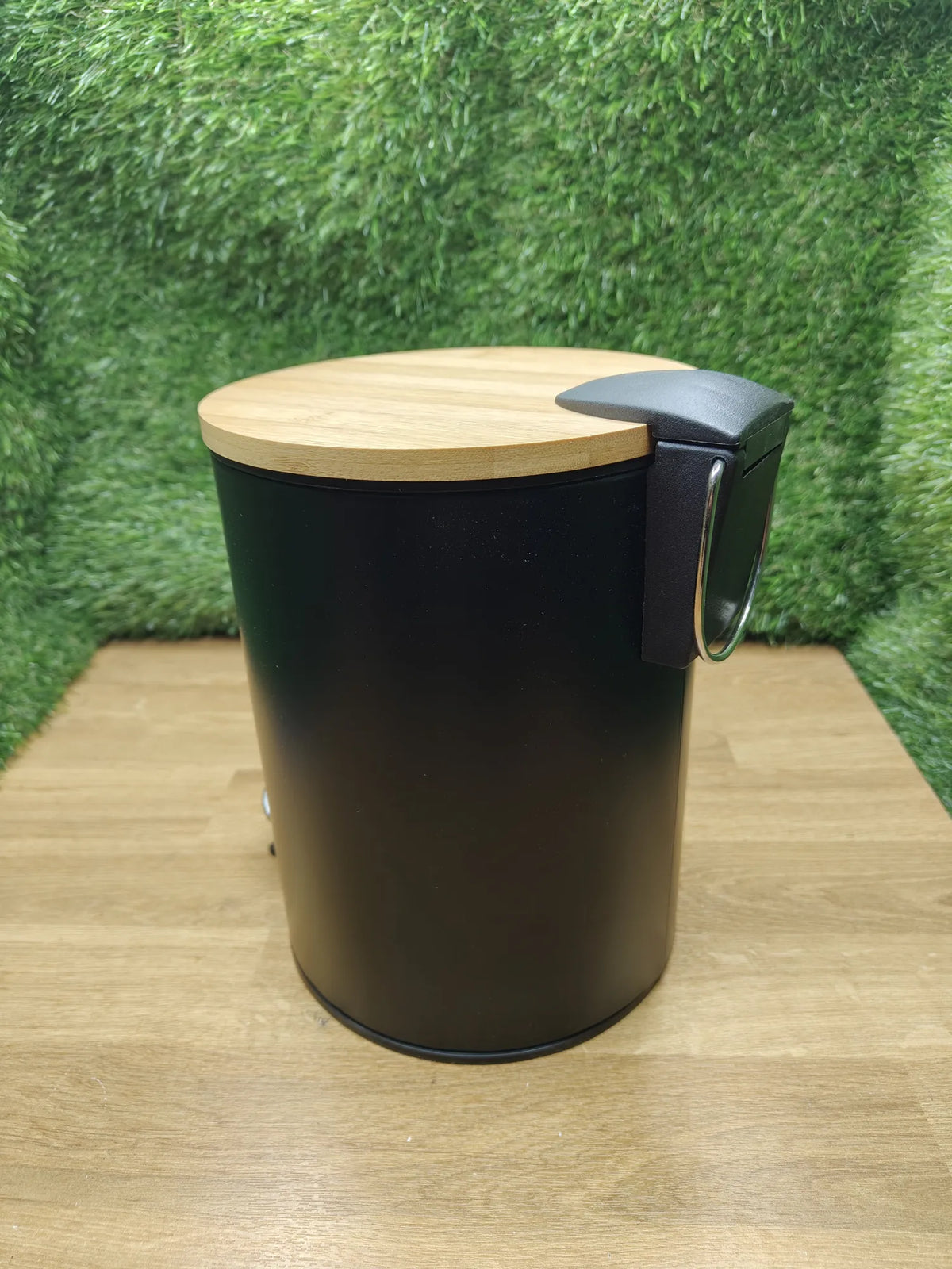 Cubo de Basura Amig