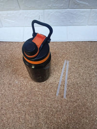 Botella de agua deportiva