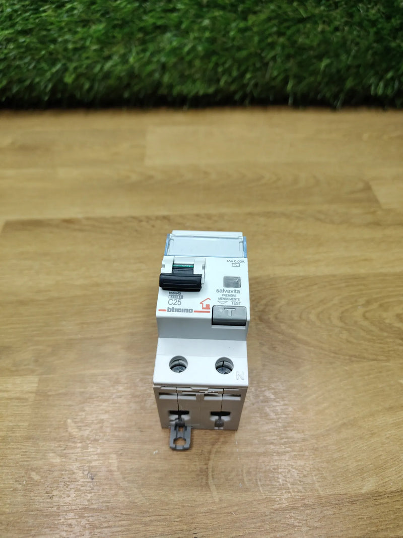 Magnetotermico Diferencial BTICINO