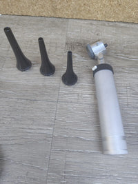 Otoscopio Parker Gima