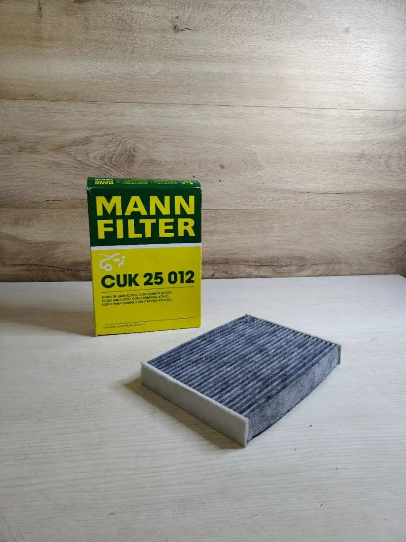 Filtro de aire de cabina CUK 25 012 - MANN-FILTER