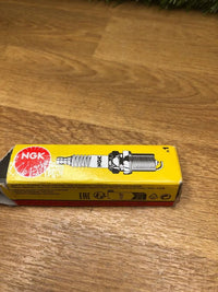 Bujía NGK