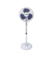 Ventilador de pie blanco