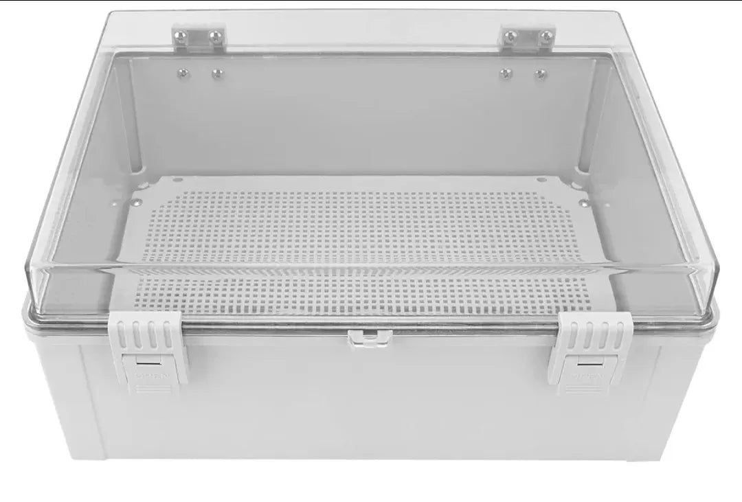 Caja de Conexiones de Plástico Transparente