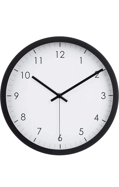 Reloj clásico Redondo Amazon Basics