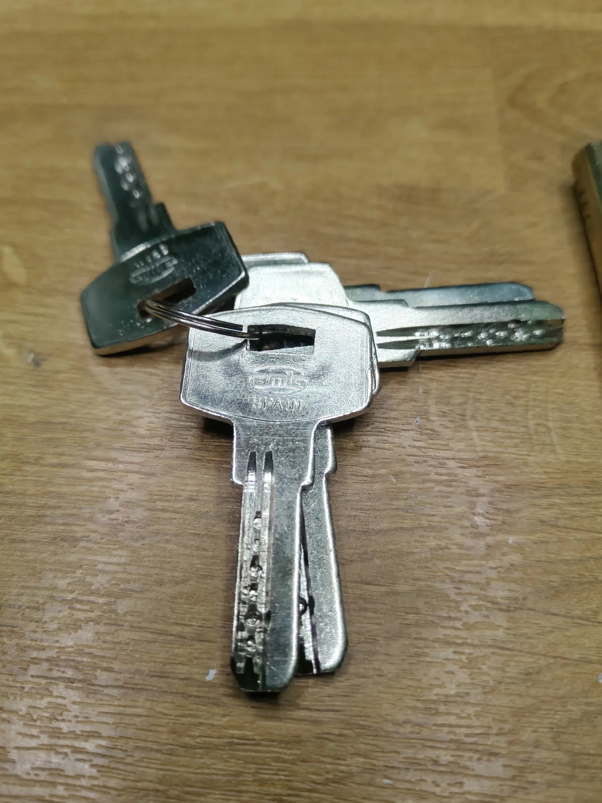 Cilindro de seguridad 15mm AMIG
