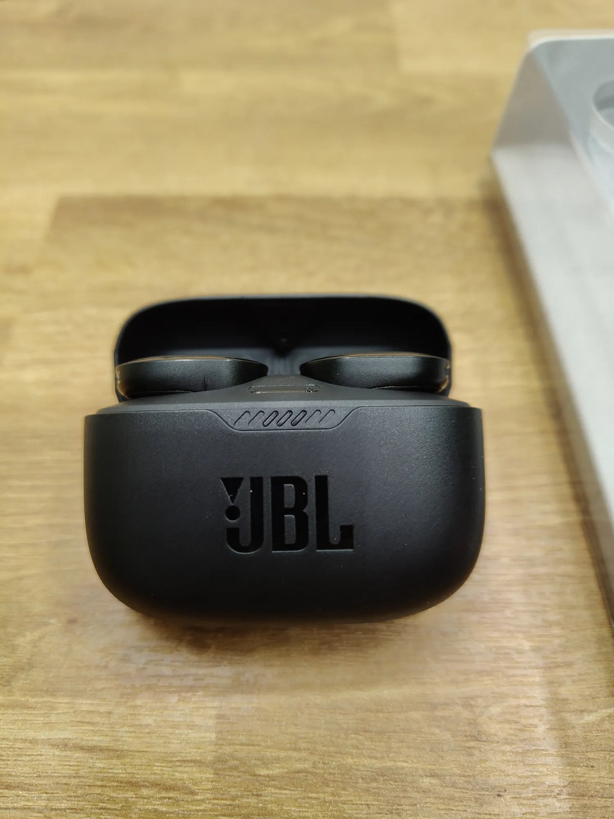 JBL auriculares Tune 130 NC TWS