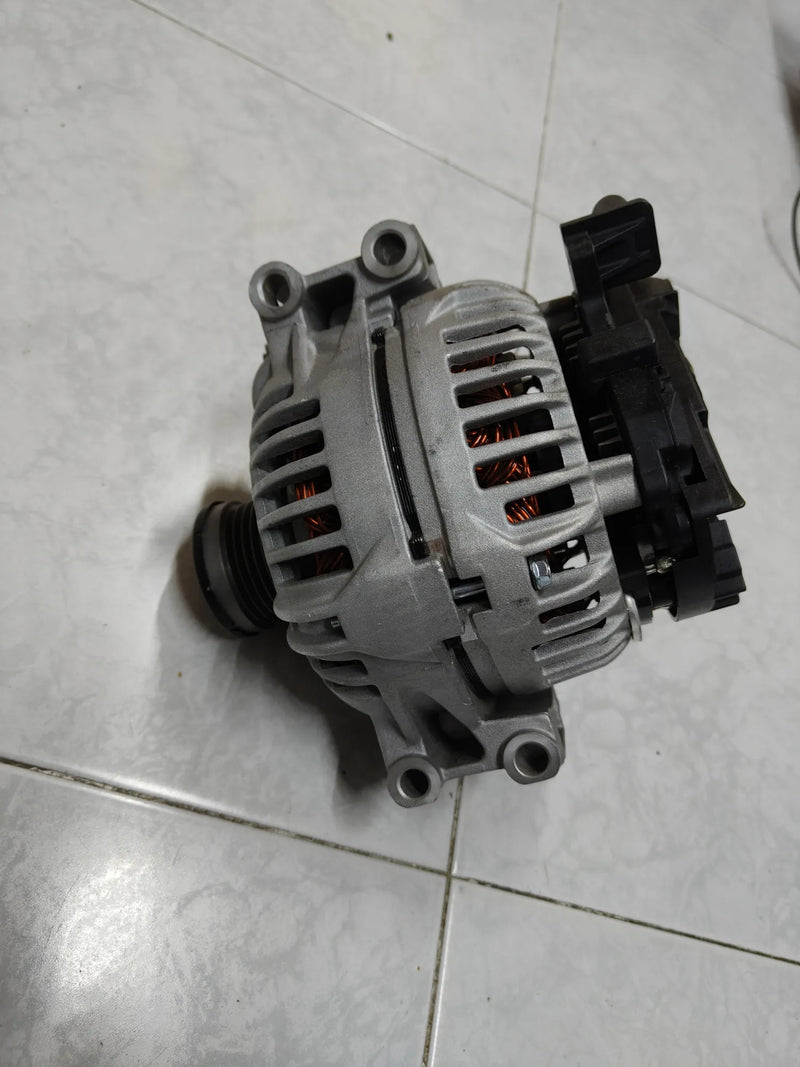 Alternador - 14V - 150A HELLA