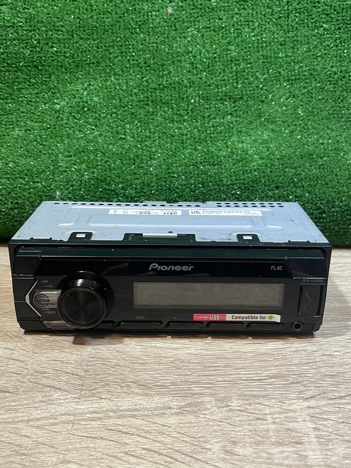 Autoradio 1 DIN con sintonizador RDS Pioneer