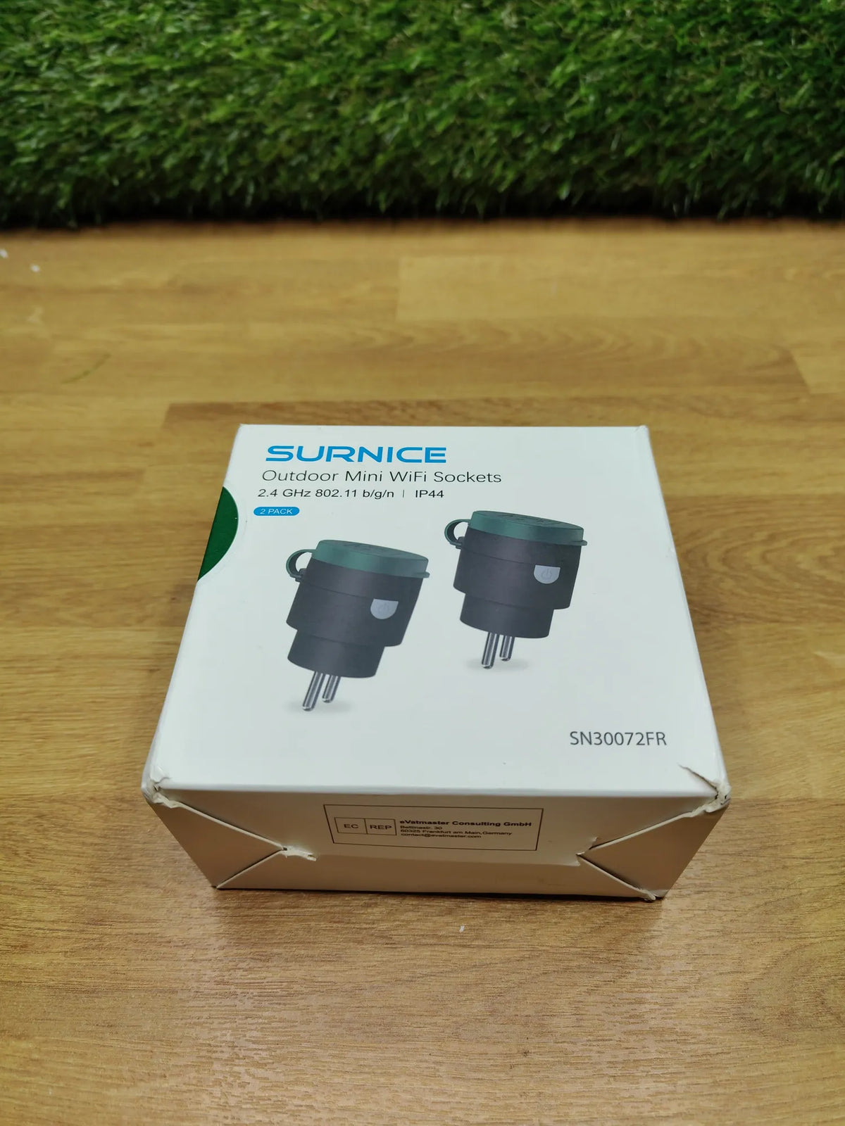 Mini enchufes SURNICE