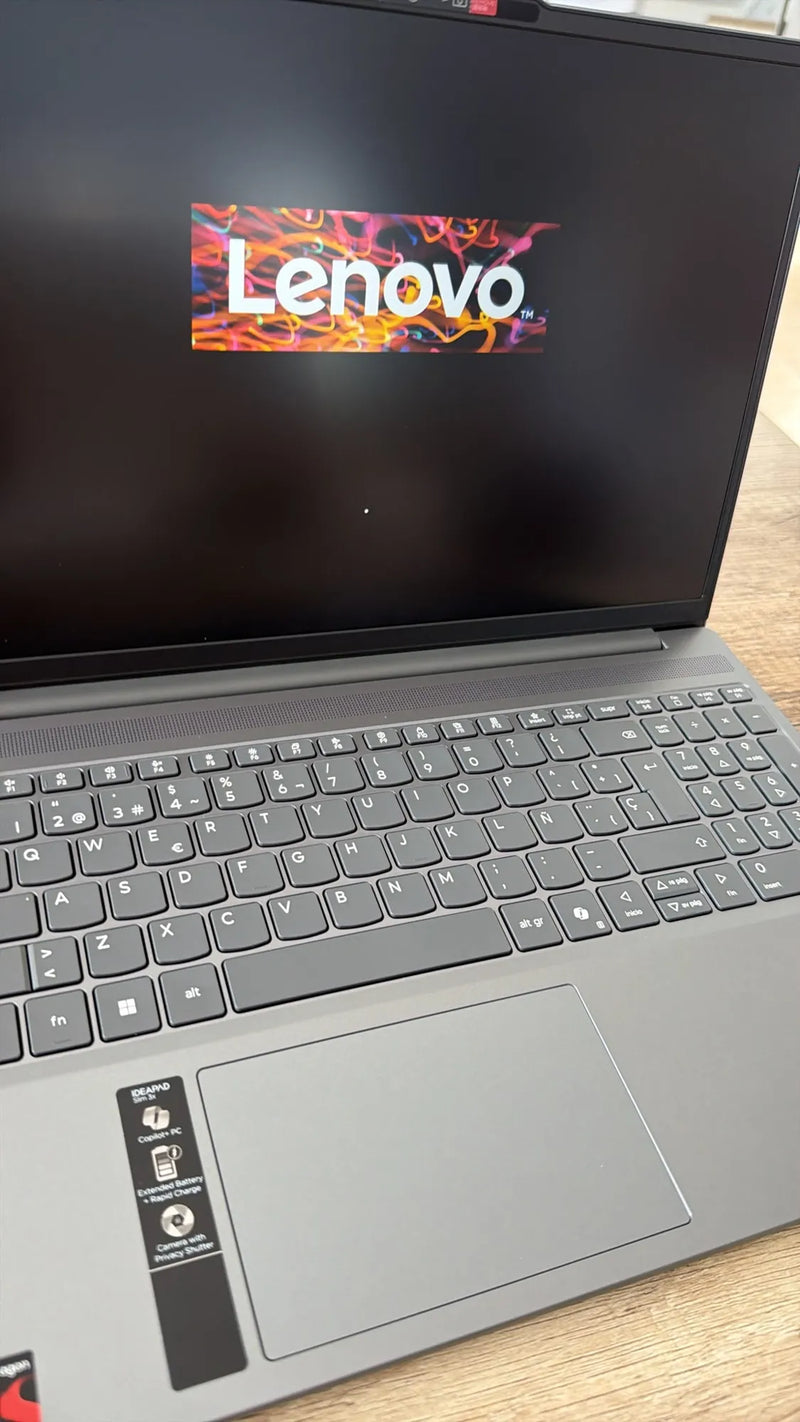 Portátil Lenovo IdeaPad Slim 3 Gen 10 snapdragon