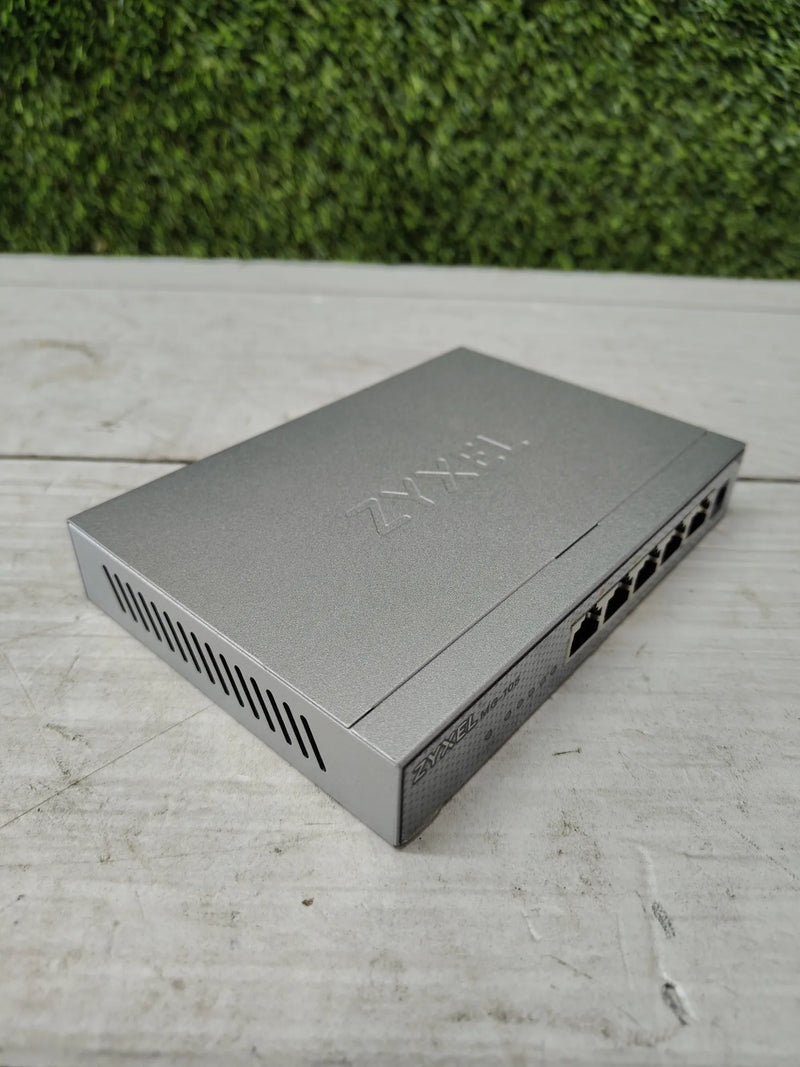 Conmutador ethernet de 5 puertos - Zyxel