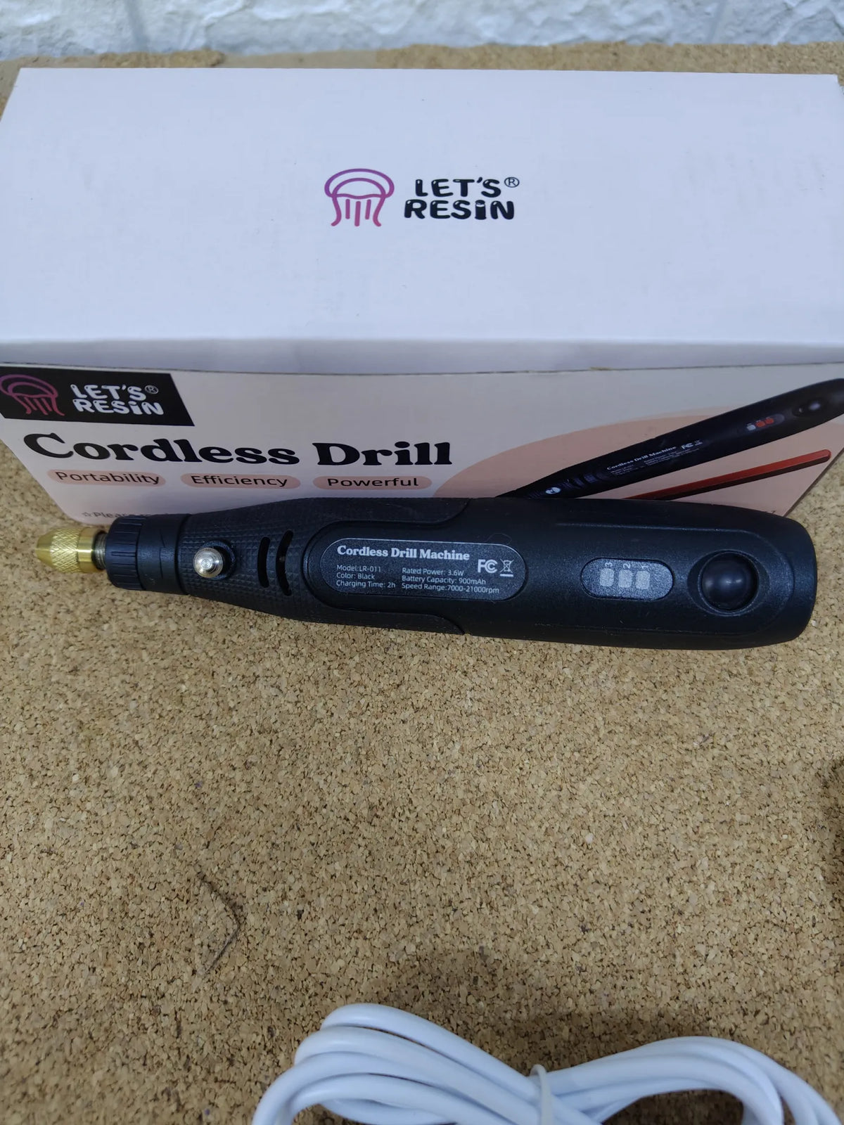 Taladro de resina inalámbrico