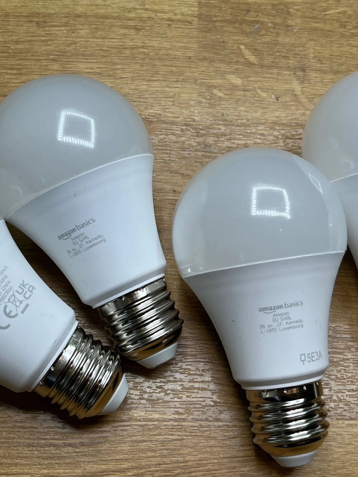 Bombilla LED E27 rosca Edison Amazon Basics