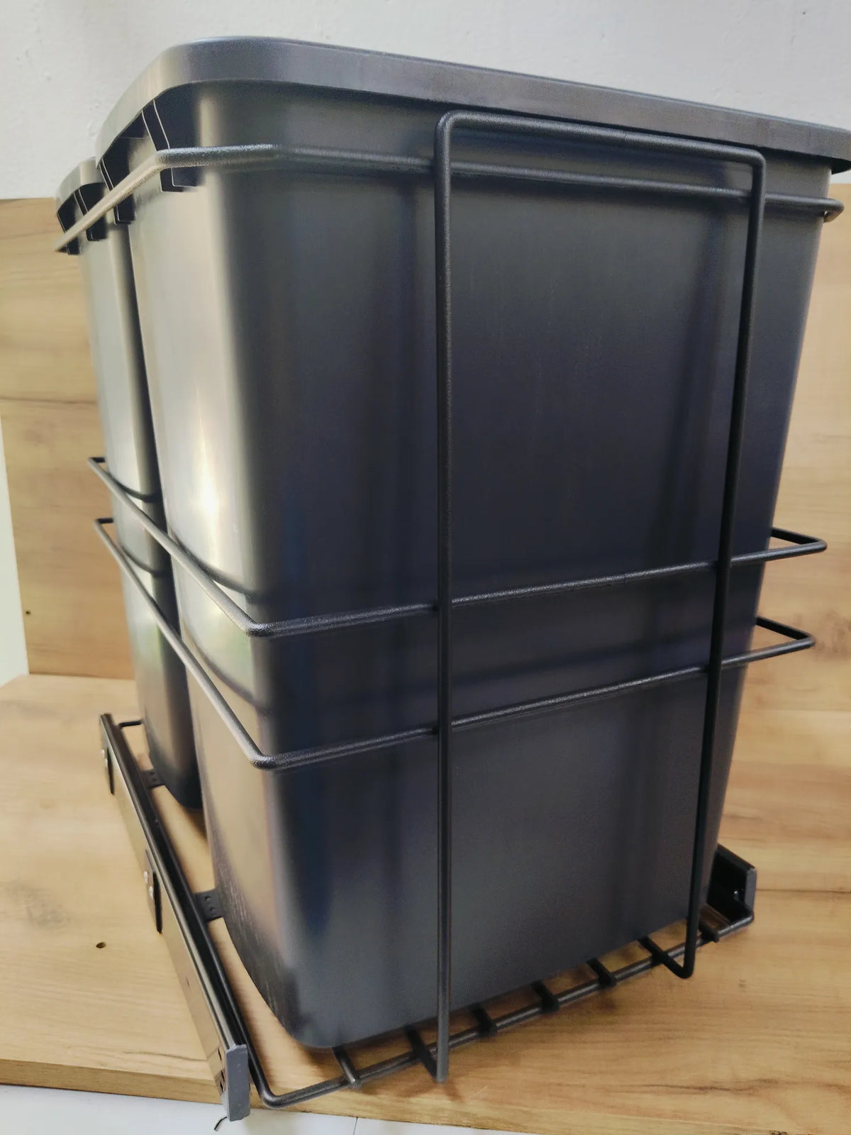 Contenedores de reciclaje - EMUCA