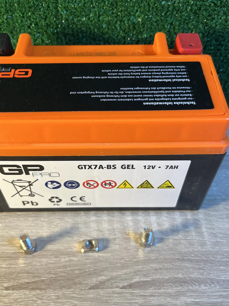 Batería de arranque para scooter y motos GP-PRO