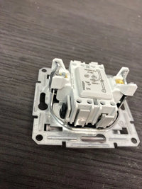 Mando empotrable blanco