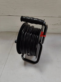 Alargador eléctrico con enrollacables 25 m