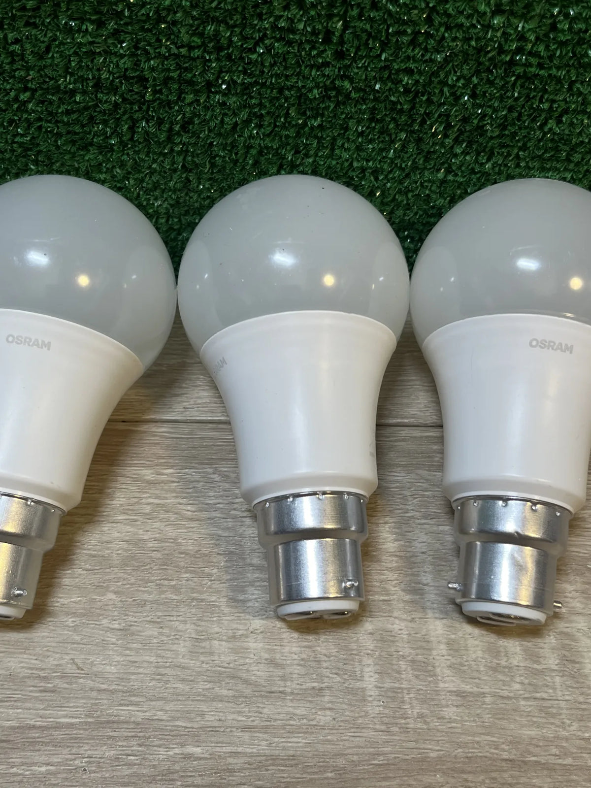 Bombilla LED de 8.5 W Osram