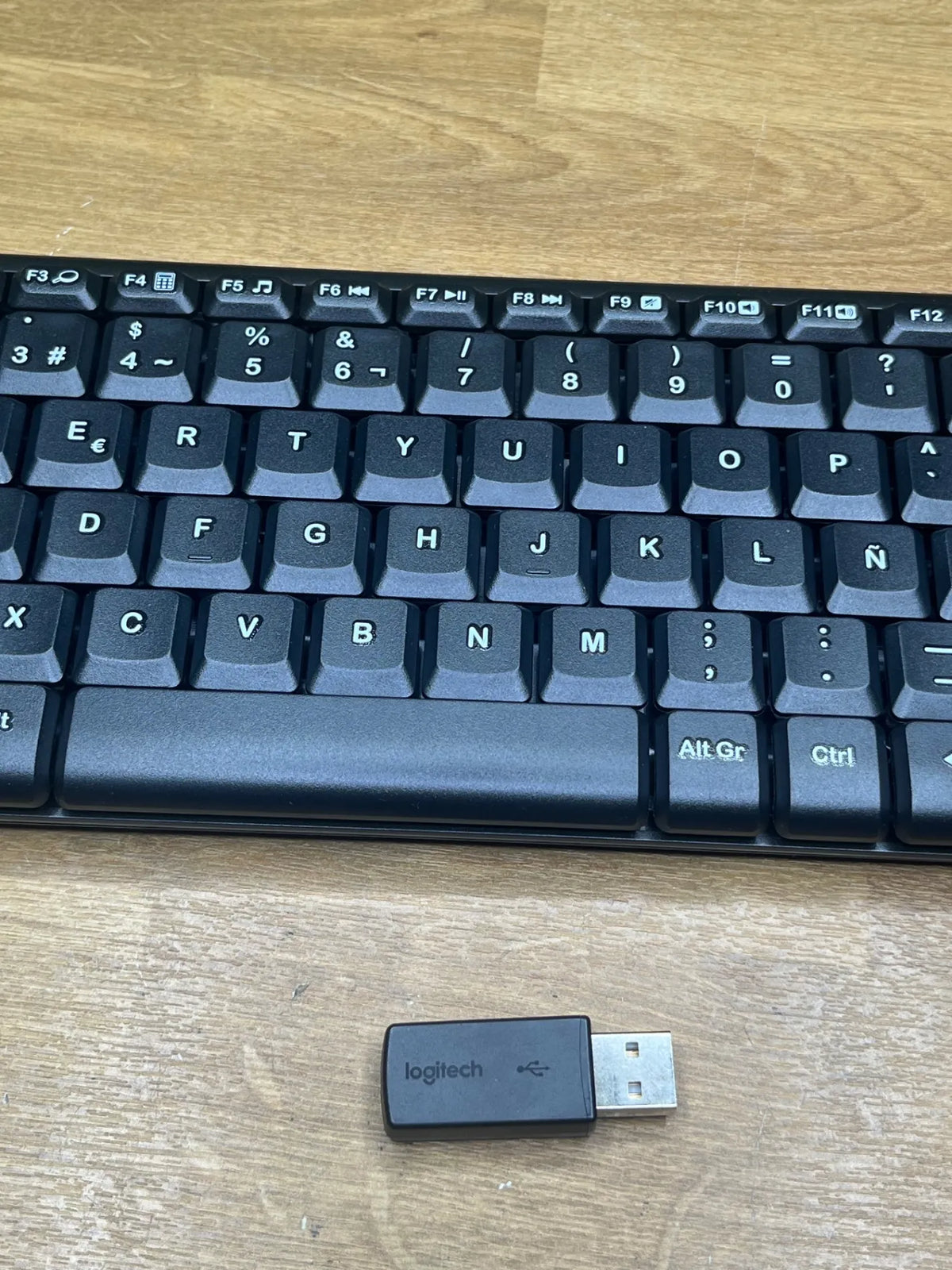 Combo con Teclado y Ratón MK220 Logitech