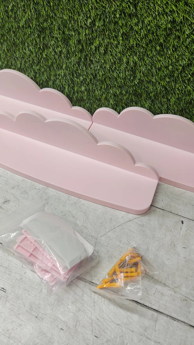Estantería en forma de nube para habitación infantil
