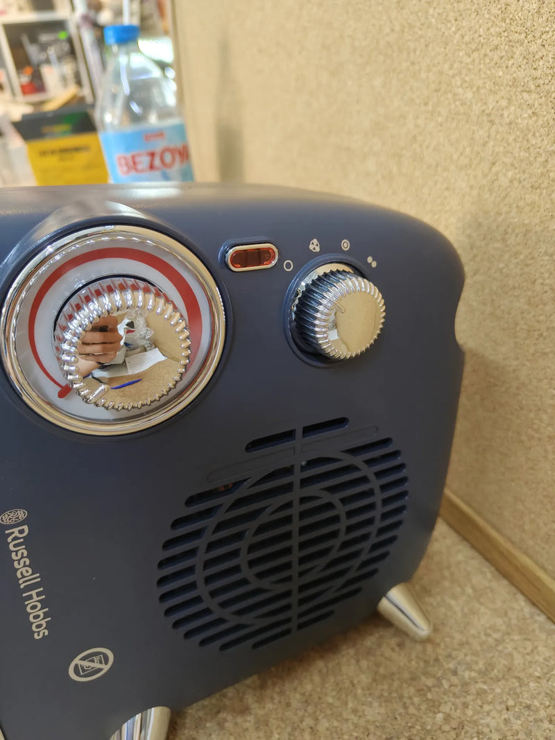 Calefactor Eléctrico de 1800 W Russell Hobbs
