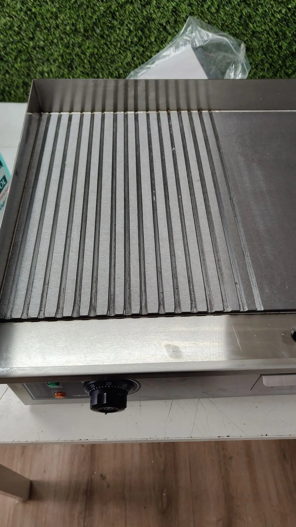 Plancha Eléctrica, 3200 W, Control de Temperatura Ajustable 50 a 300 °C