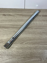 Llave de tubo para bujías BGS 8772
