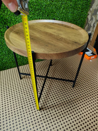 Mesa auxiliar de madera
