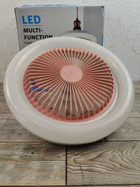 Pequeño ventilador de techo