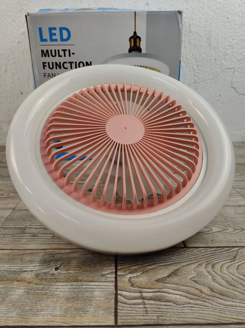 Pequeño ventilador de techo