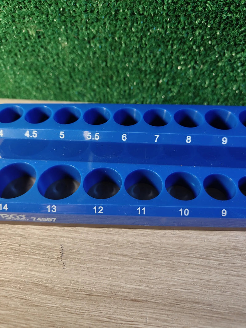 Soporte de plástico para llaves de vaso BGS